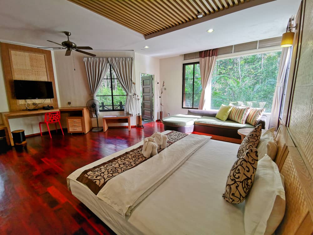 Kinabatangan Wetlands Resort — Borneo wildlife, book, free download, jungle tour, Kinabatangan Wetlands Resort tour, Kinabatangan Wetlands Resort trip